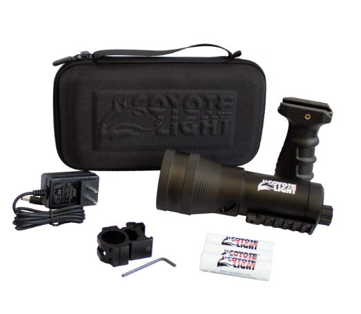 COYOTE LIGHT PRO - GREEN LED - CARRYING CASE, HANDLE, 25MM SCOPE MOUNT, CHARGER INCLUDED