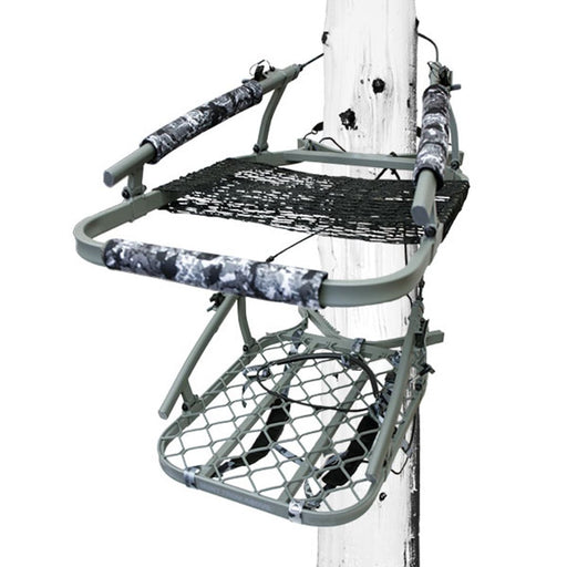 portable hunting treestand with net seat