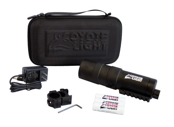 COYOTE LIGHT - GREEN LED - CARRYING CASE, 25MM SCOPE MOUNT, CHARGER INCLUDED