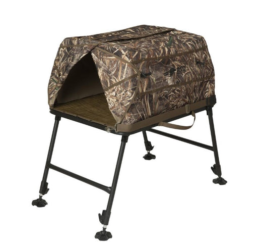 elevated camo hunting dog blind with zip entry